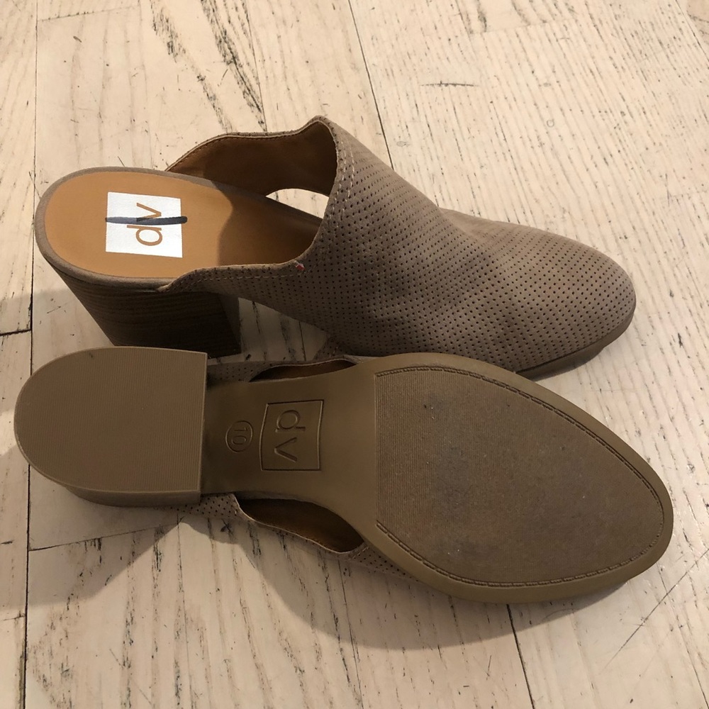 Tan mules - Picture 5 of 5